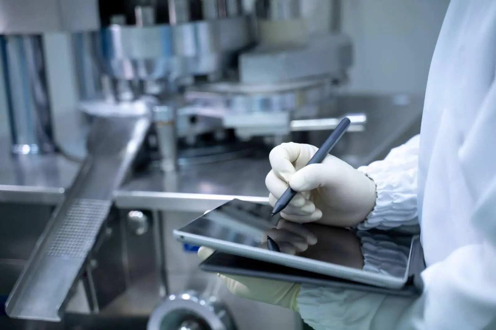 pharmaceutical manufacturing technician tablet